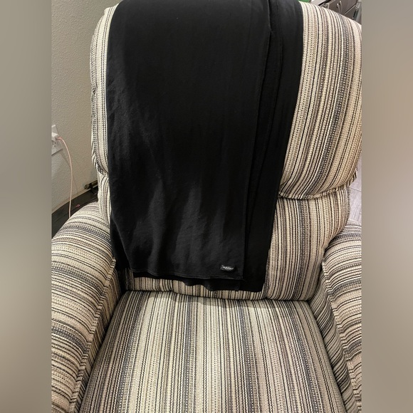 Bleusalt The 2 Yard Wrap in black (dust bag NOT included) - Picture 6 of 6